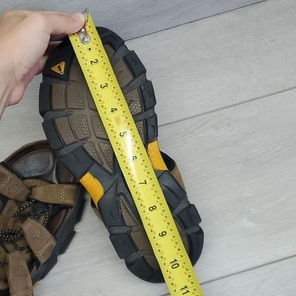Keen Mens Sarasota Outdoor Hiking sandals comfort shoes sz 7